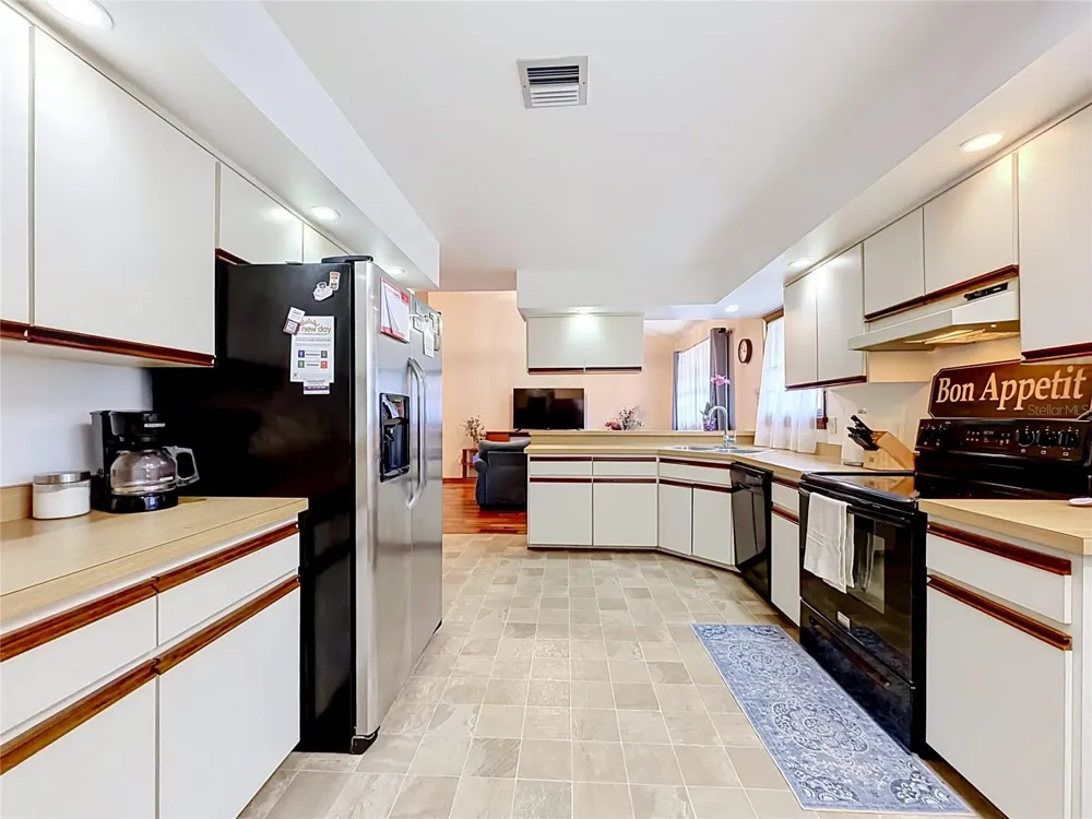 7104 BLEDSOE AVENUE Orlando, FL 32810