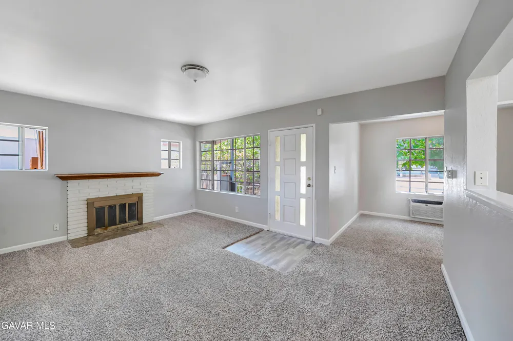 44258 Foxton Avenue Lancaster, CA 93535