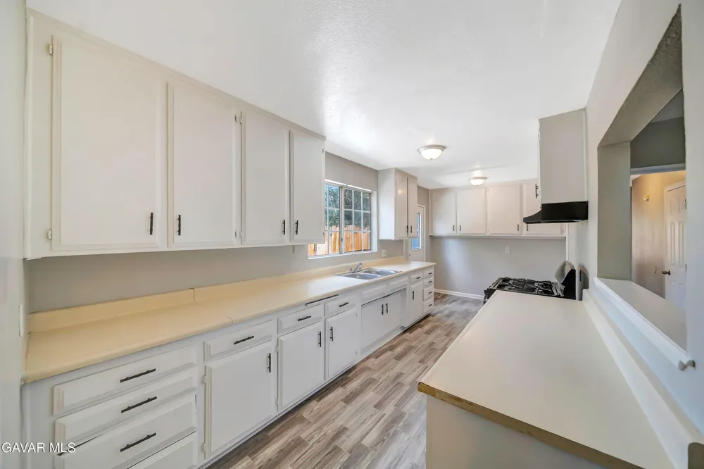 44258 Foxton Avenue Lancaster, CA 93535