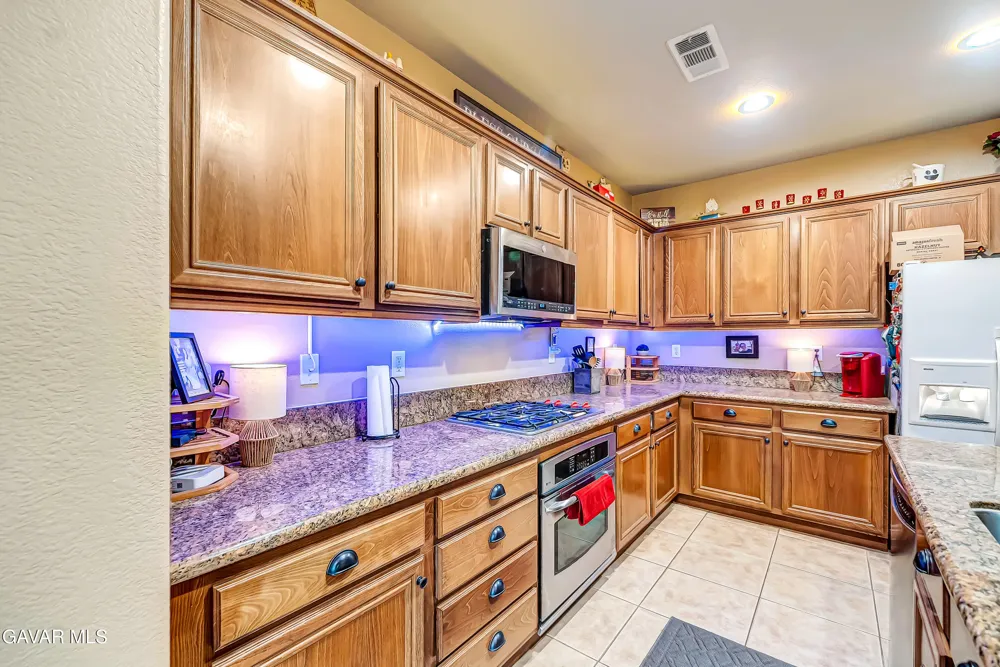 4659 W Avenue J13 Lancaster, CA 93536