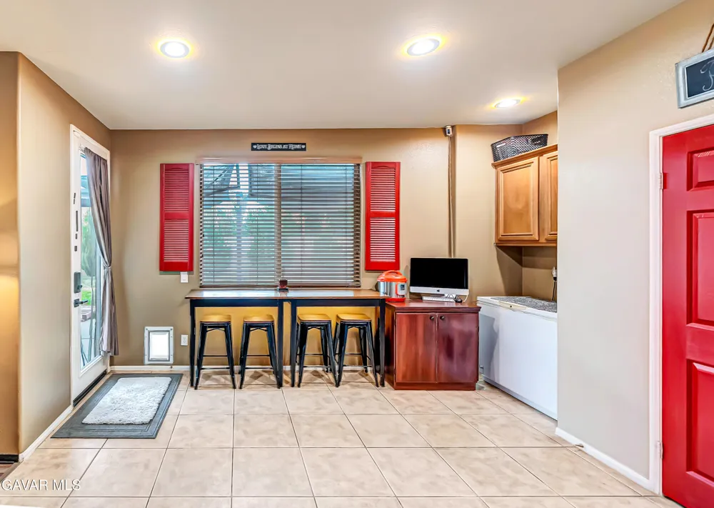 4659 W Avenue J13 Lancaster, CA 93536