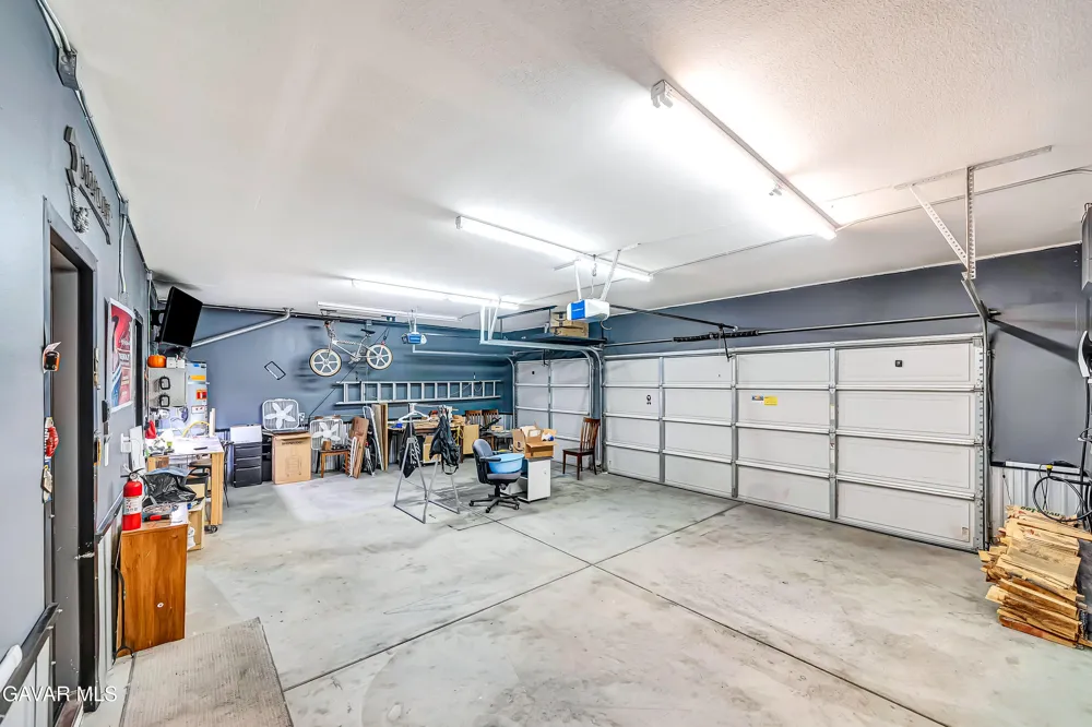 4659 W Avenue J13 Lancaster, CA 93536
