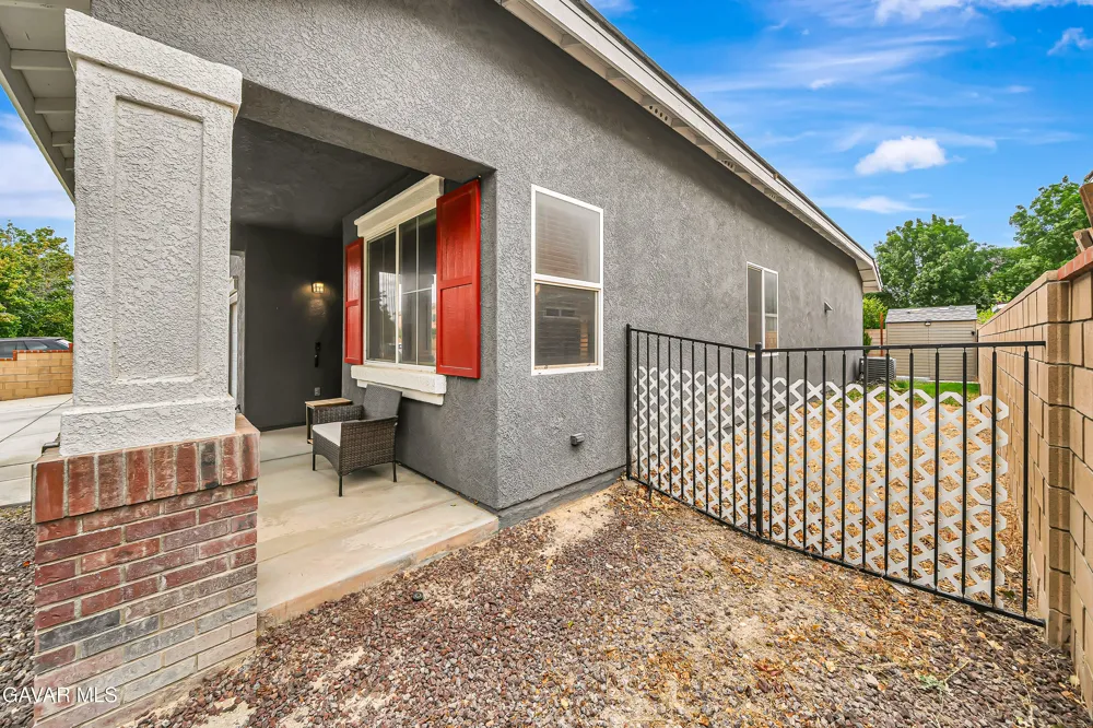4659 W Avenue J13 Lancaster, CA 93536