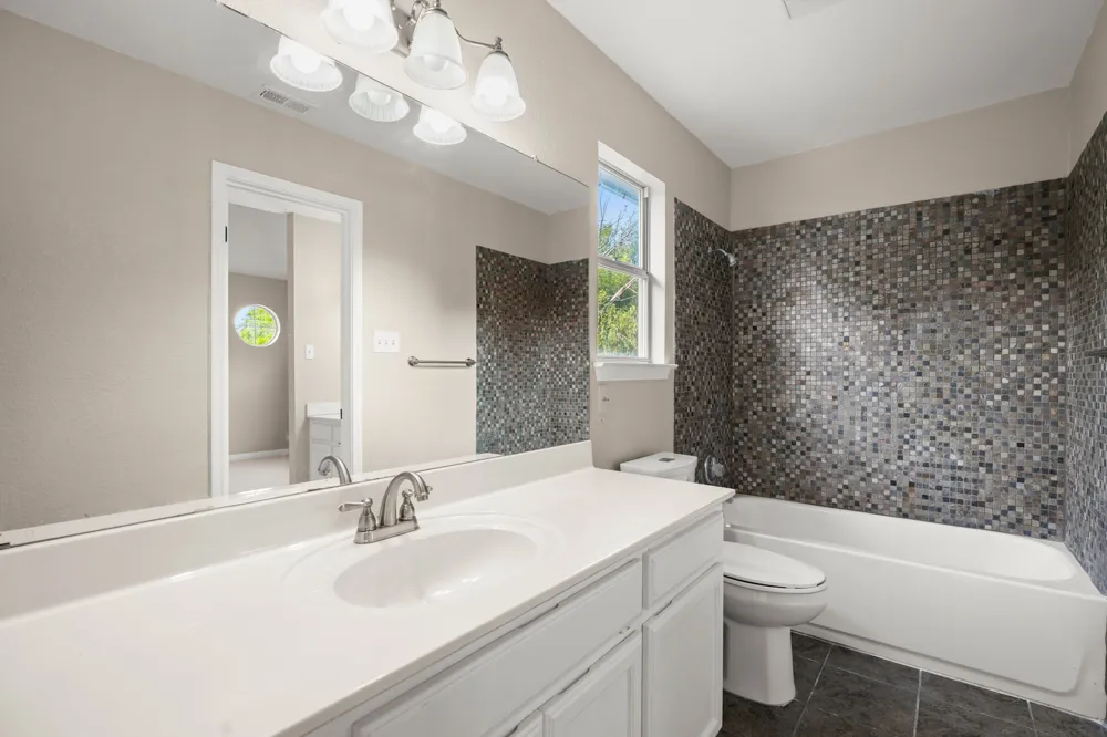 2109 Redwing Way Round Rock, TX 78664