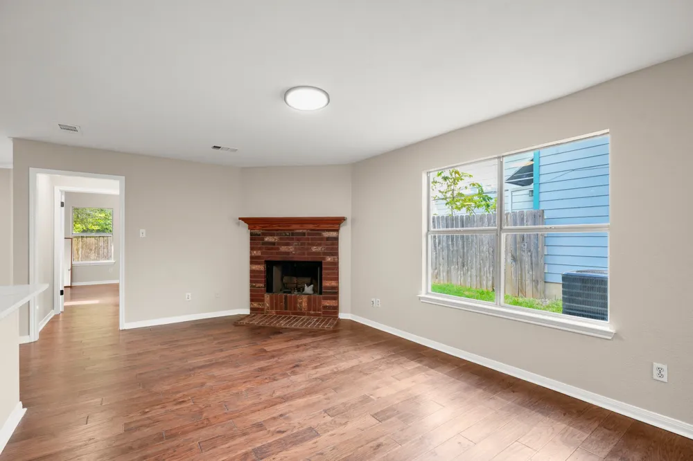 2109 Redwing Way Round Rock, TX 78664
