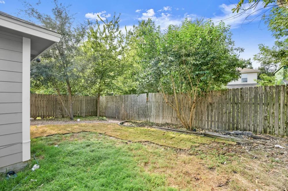 2109 Redwing Way Round Rock, TX 78664