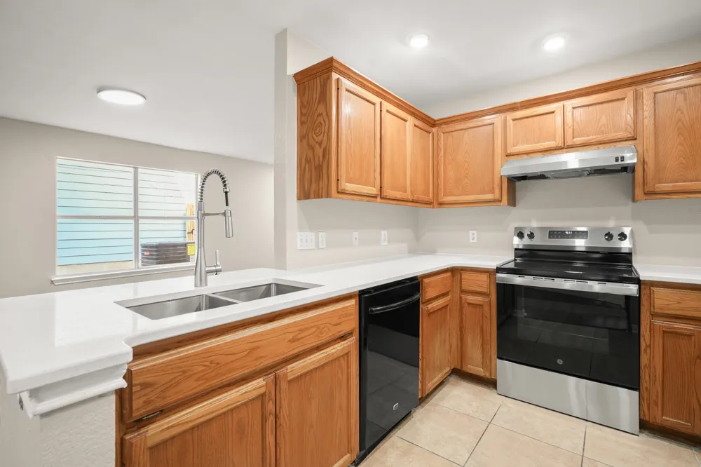 2109 Redwing Way Round Rock, TX 78664