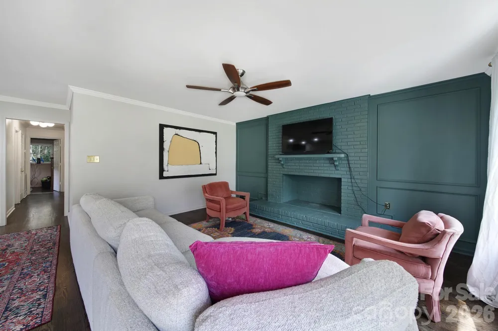 3335 Dunaire Drive Charlotte, NC 28205