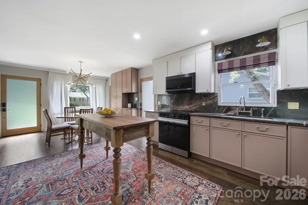 3335 Dunaire Drive Charlotte, NC 28205