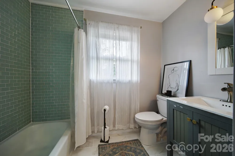 3335 Dunaire Drive Charlotte, NC 28205