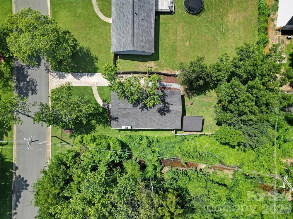 3335 Dunaire Drive Charlotte, NC 28205