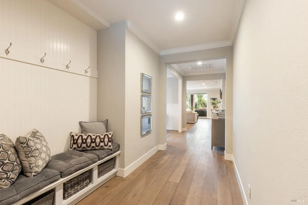 107 Heun Lane Napa, CA 94558