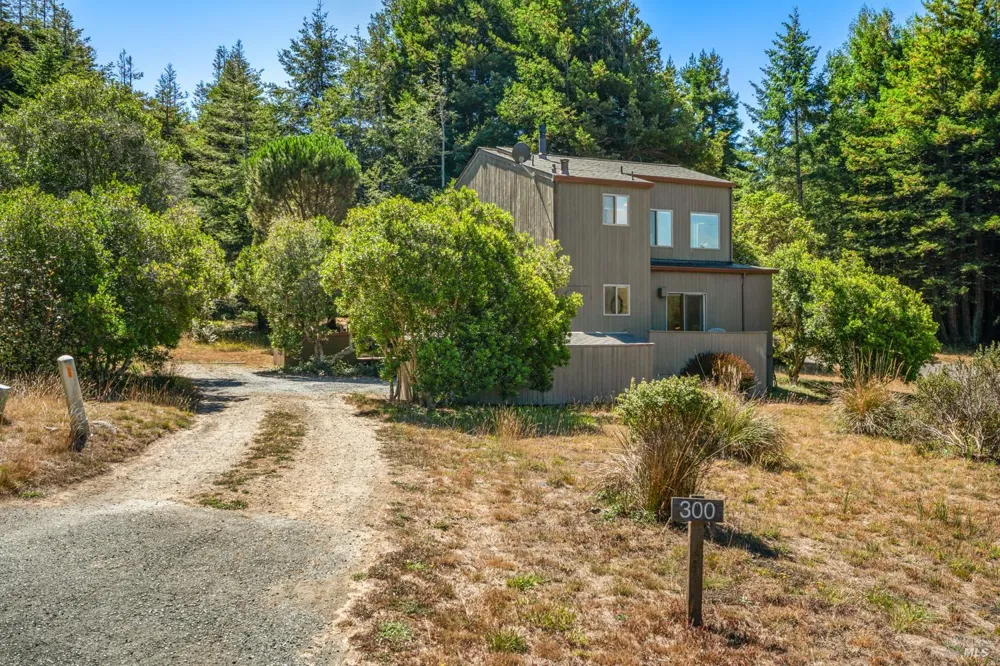 300 Antler The Sea Ranch, CA 95497