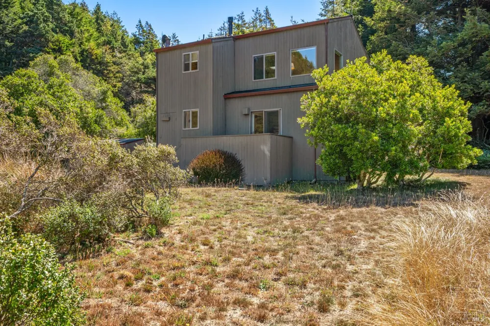 300 Antler The Sea Ranch, CA 95497