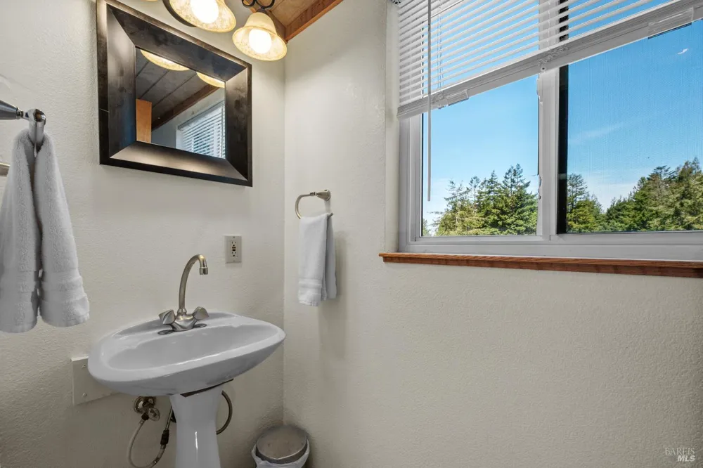 300 Antler The Sea Ranch, CA 95497