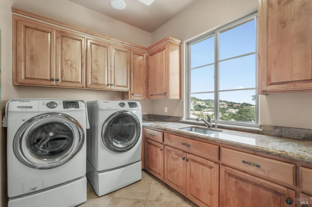 5323 Laurel Ridge Court Fairfield, CA 94534