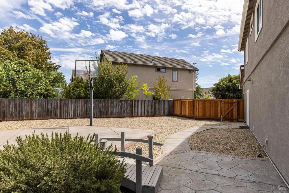 4122 Cedar Creek Court Fairfield, CA 94534
