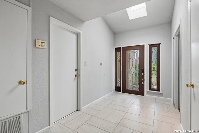 10914 Link San Antonio, TX 78213