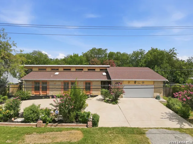 10914 Link San Antonio, TX 78213