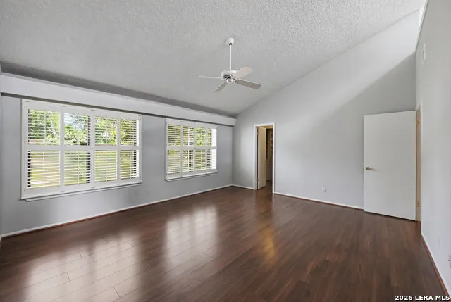 10914 Link San Antonio, TX 78213