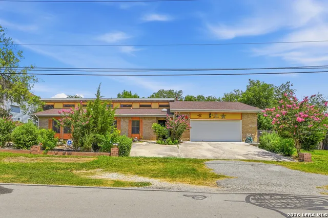 10914 Link San Antonio, TX 78213