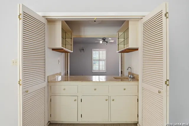 10914 Link San Antonio, TX 78213