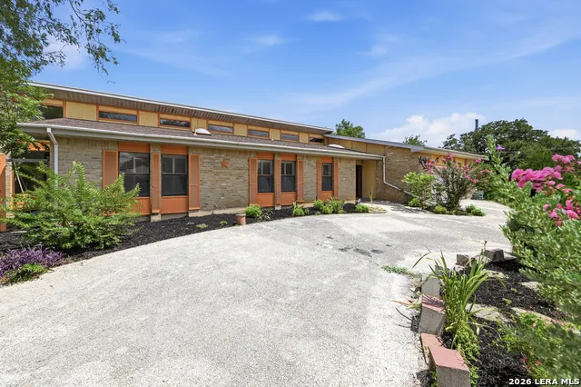 10914 Link San Antonio, TX 78213