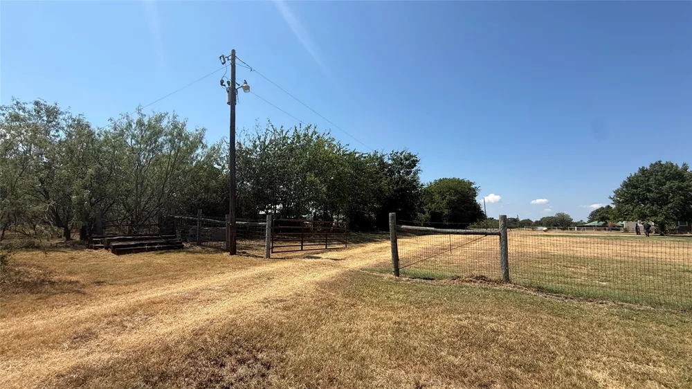 CR 2170 Corsicana, TX 75109