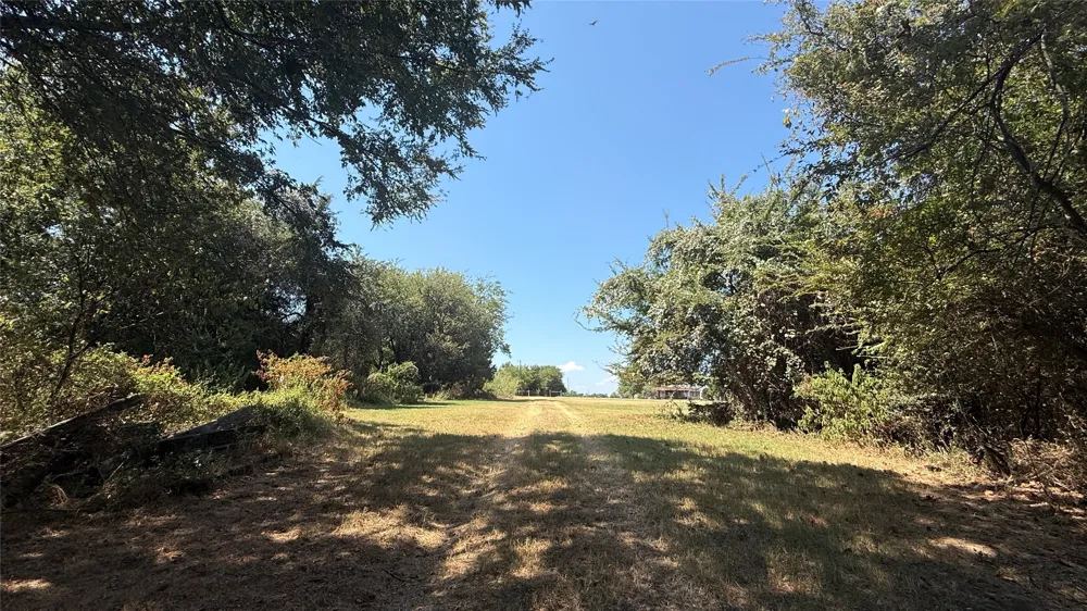CR 2170 Corsicana, TX 75109