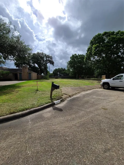 2047 Briarlee Drive