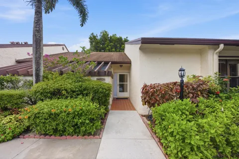 3872 Vine Trail #D
