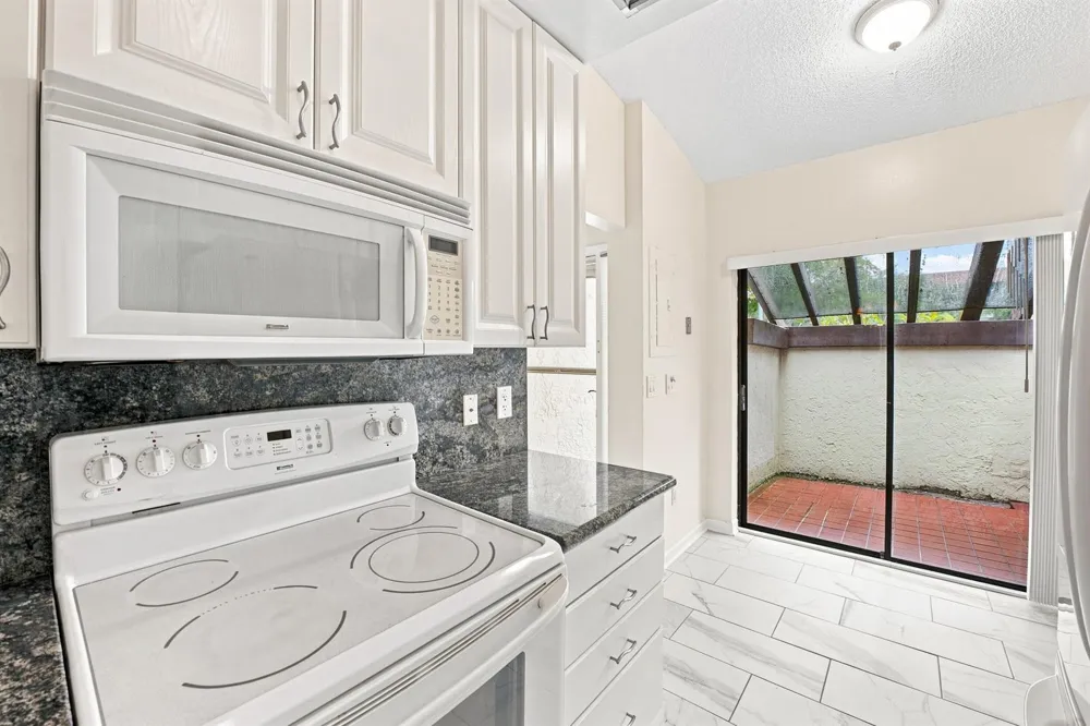 3872 Vine Trail #D Lake Worth, FL 33467