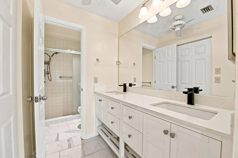 3872 Vine Trail #D Lake Worth, FL 33467