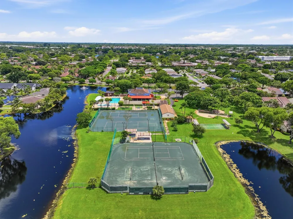 3872 Vine Trail #D Lake Worth, FL 33467