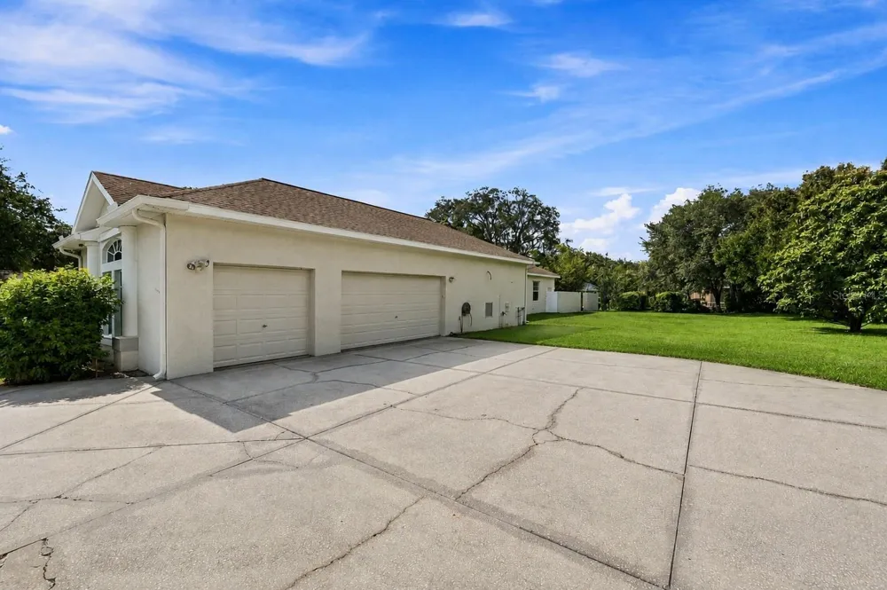 13750 DOWLING LANE Odessa, FL 33556