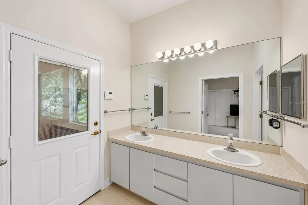 13750 DOWLING LANE Odessa, FL 33556