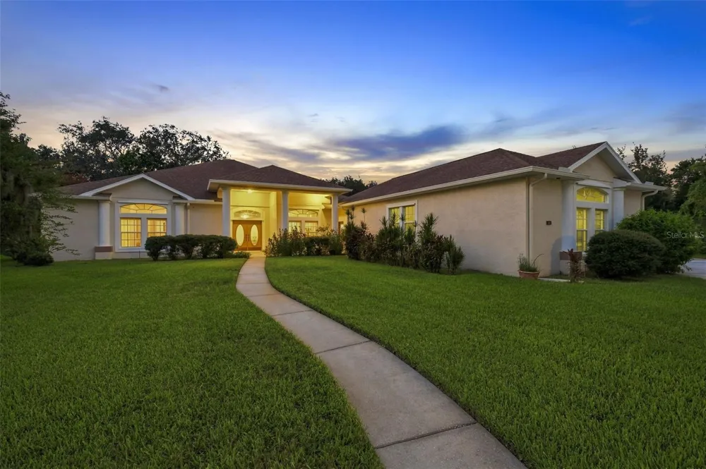 13750 DOWLING LANE Odessa, FL 33556