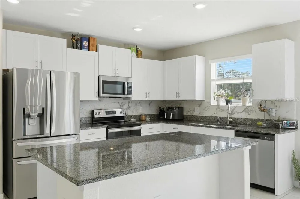 2175 OLD MINING ROAD Lakeland, FL 33801
