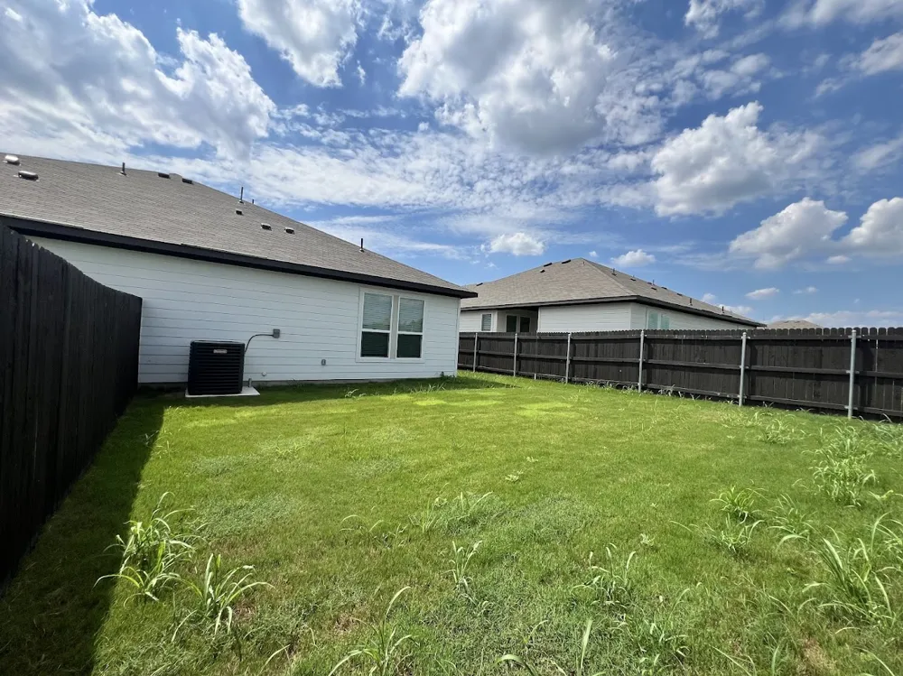 158 Schrader Drive #B Buda, TX 78610