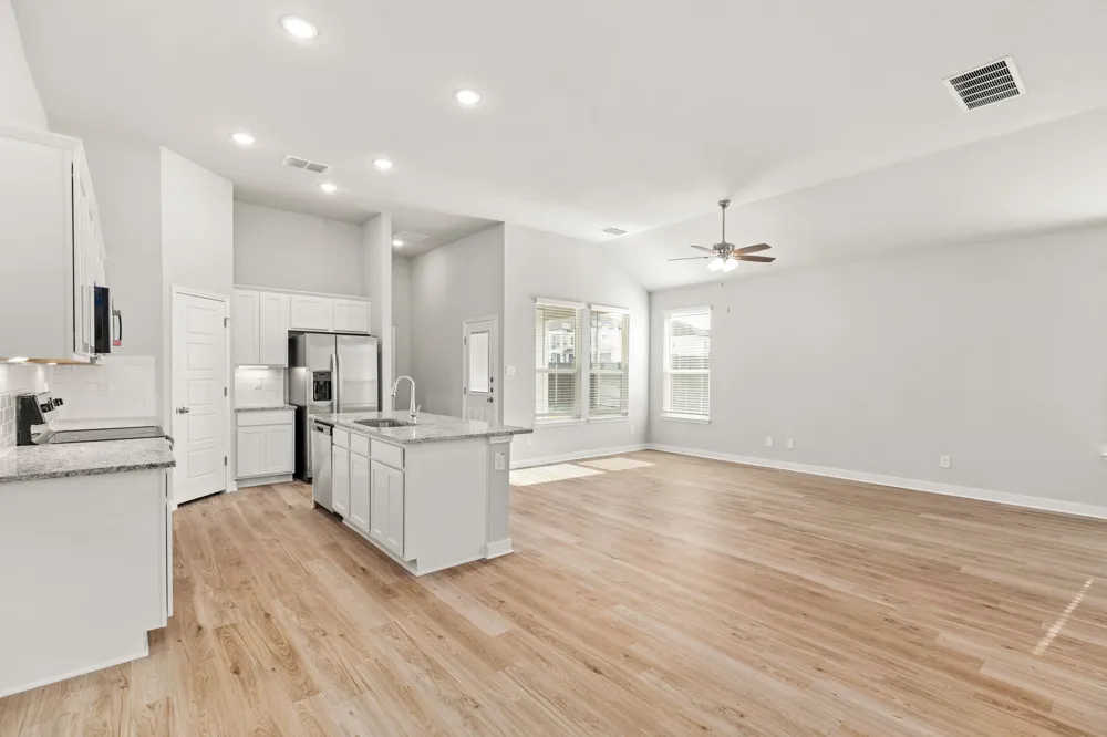 158 Schrader Drive #B Buda, TX 78610