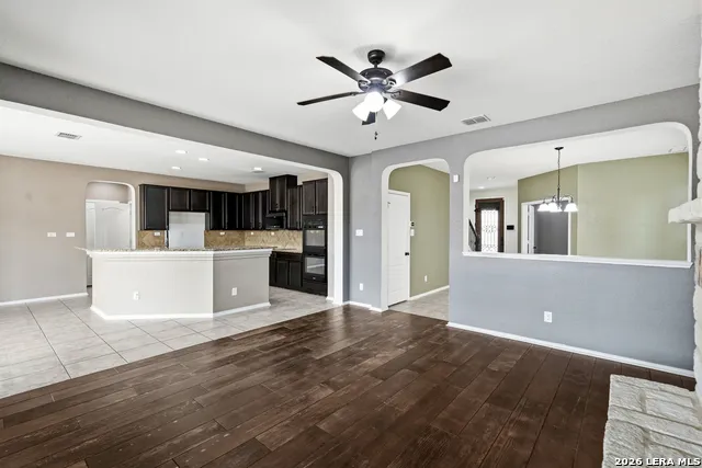 1311 Plaza Lake Dr San Antonio, TX 78245