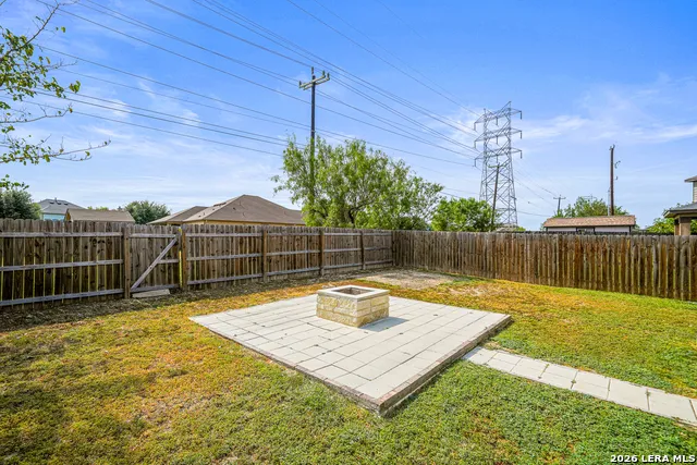 1311 Plaza Lake Dr San Antonio, TX 78245
