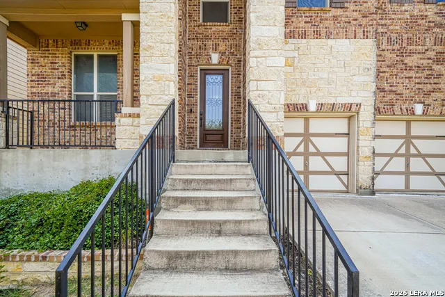 1311 Plaza Lake Dr San Antonio, TX 78245