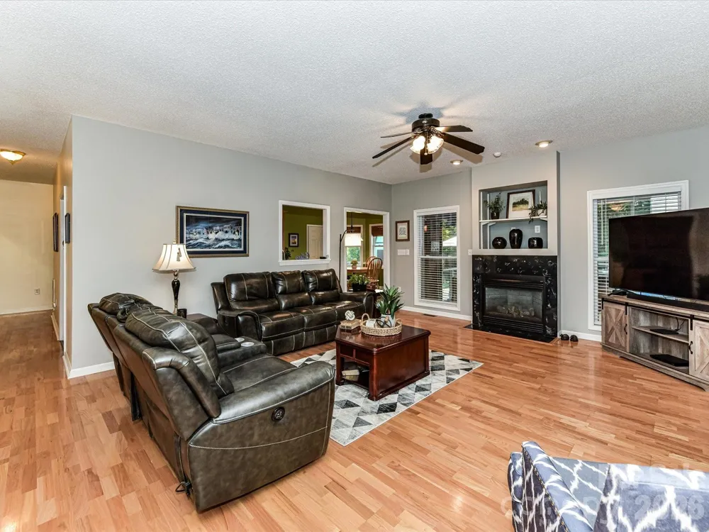 8227 Laurel Oak Court Harrisburg, NC 28075