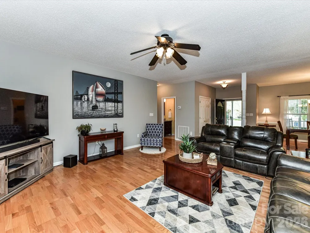 8227 Laurel Oak Court Harrisburg, NC 28075