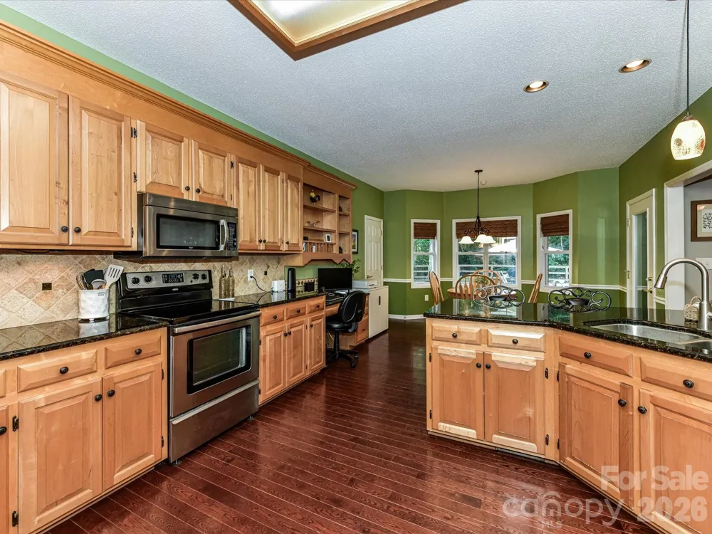 8227 Laurel Oak Court Harrisburg, NC 28075
