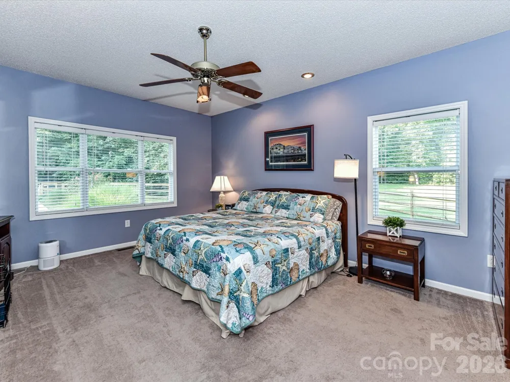 8227 Laurel Oak Court Harrisburg, NC 28075