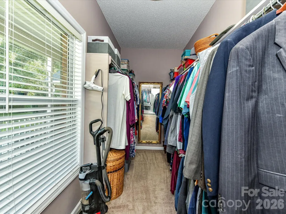 8227 Laurel Oak Court Harrisburg, NC 28075