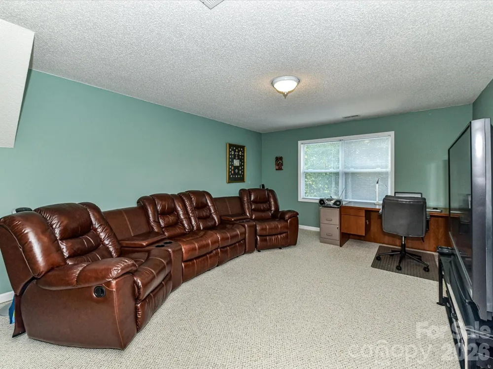 8227 Laurel Oak Court Harrisburg, NC 28075