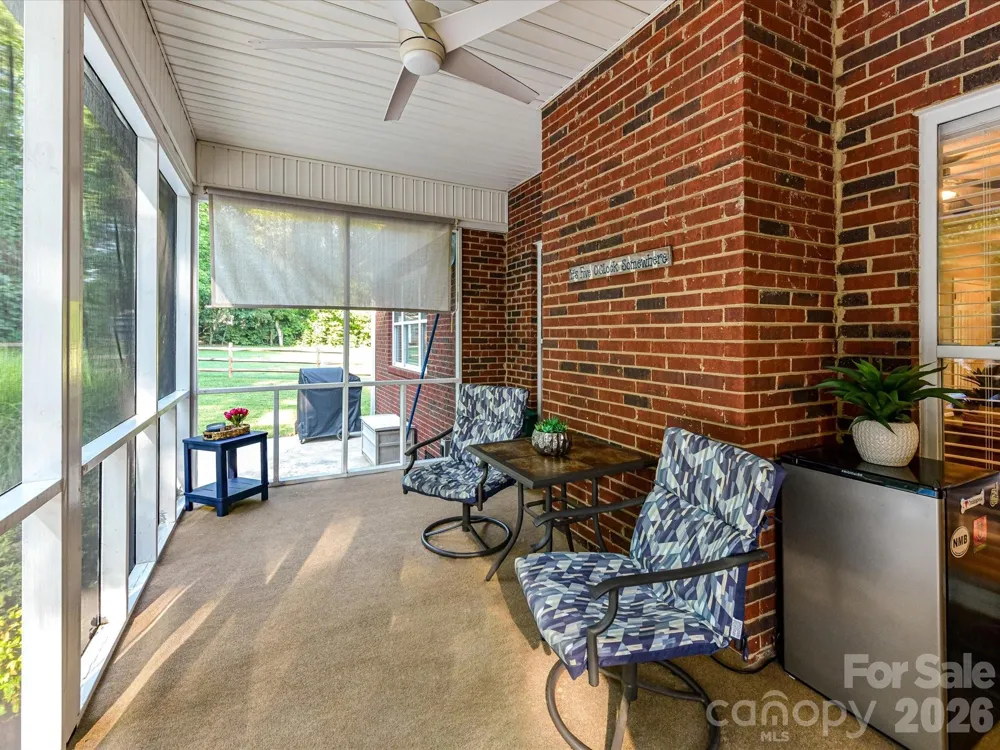 8227 Laurel Oak Court Harrisburg, NC 28075